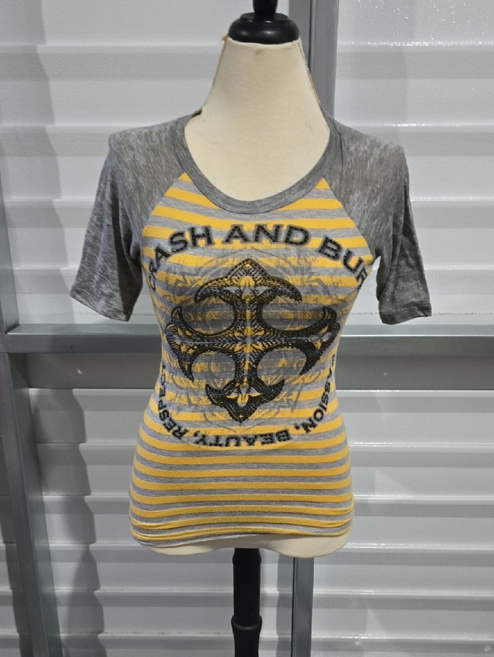 Crash & Burn Yellow and Gray Striped Tee with Chest Graphic Size‎ Small